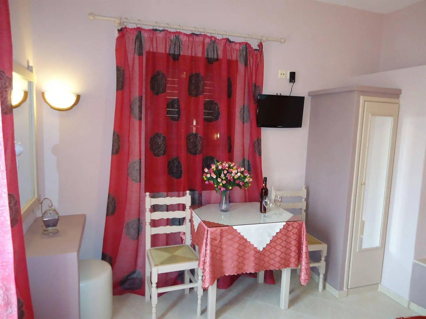 Foto - Mandilaria Studios