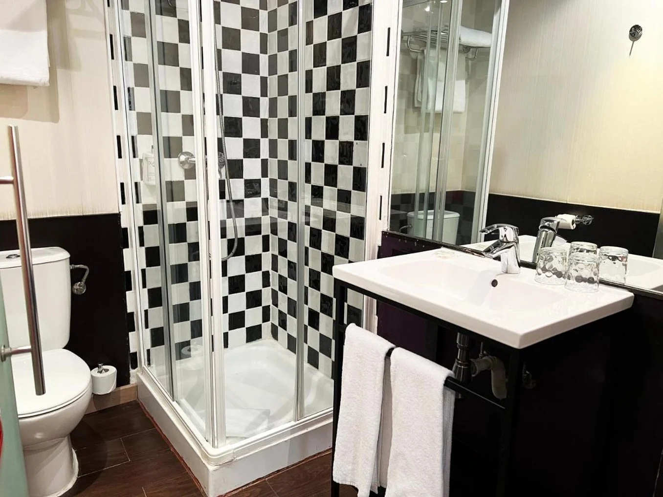Photo - Hotel Avenida Gran Via