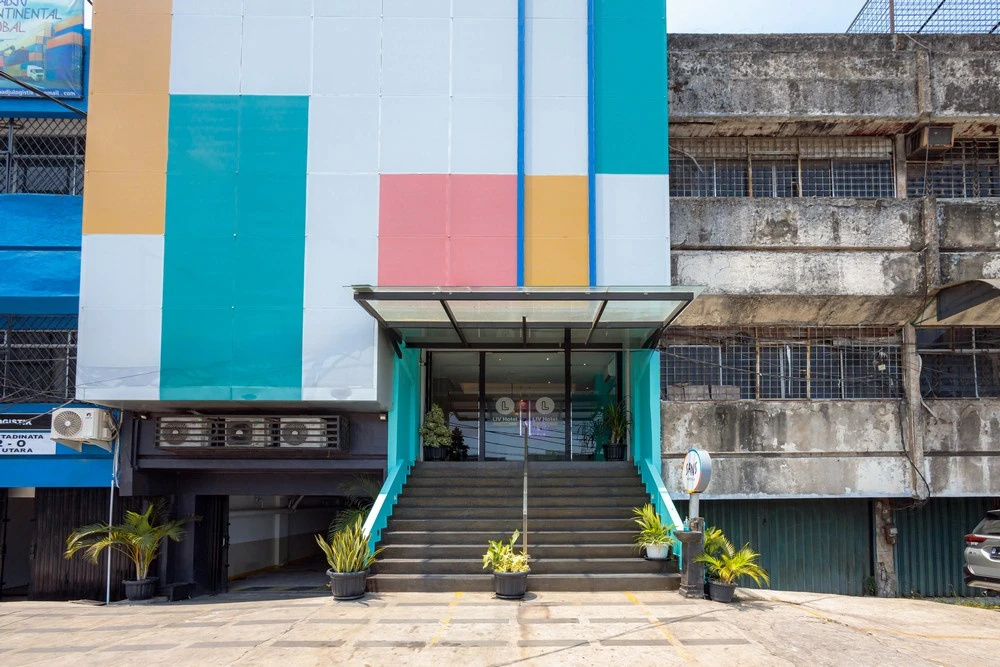 Photo - Sans Hotel Liv Ancol by RedDoorz