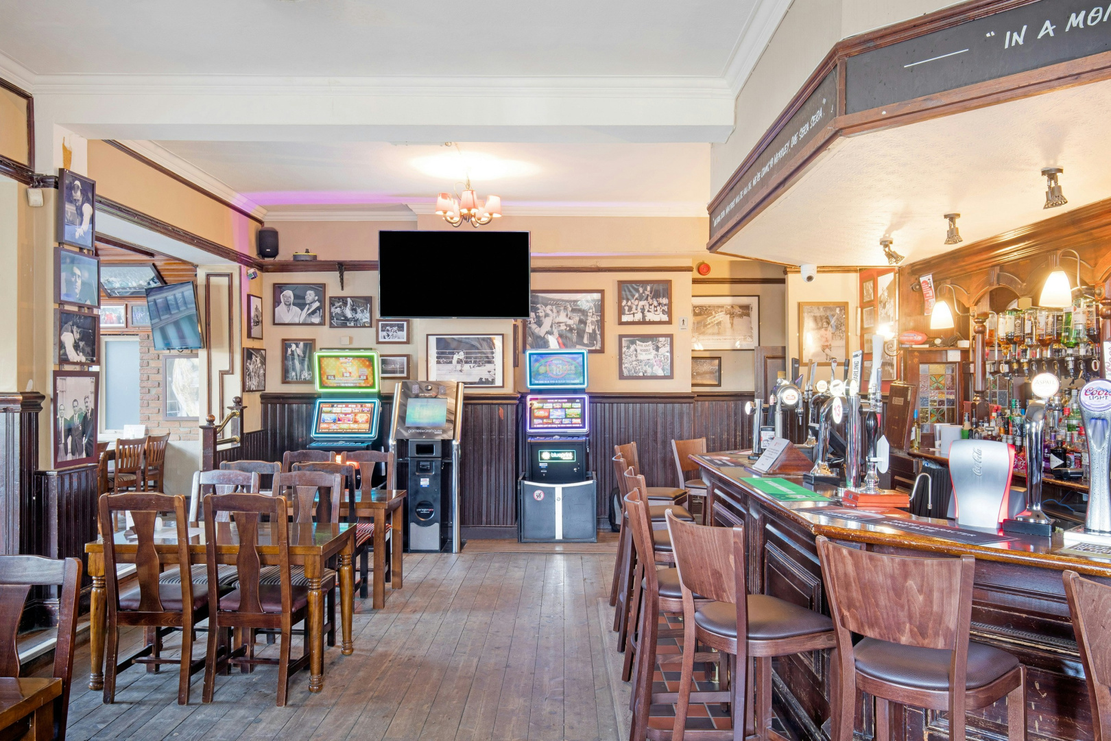 Photo - OYO The Green Man Pub and Hotel