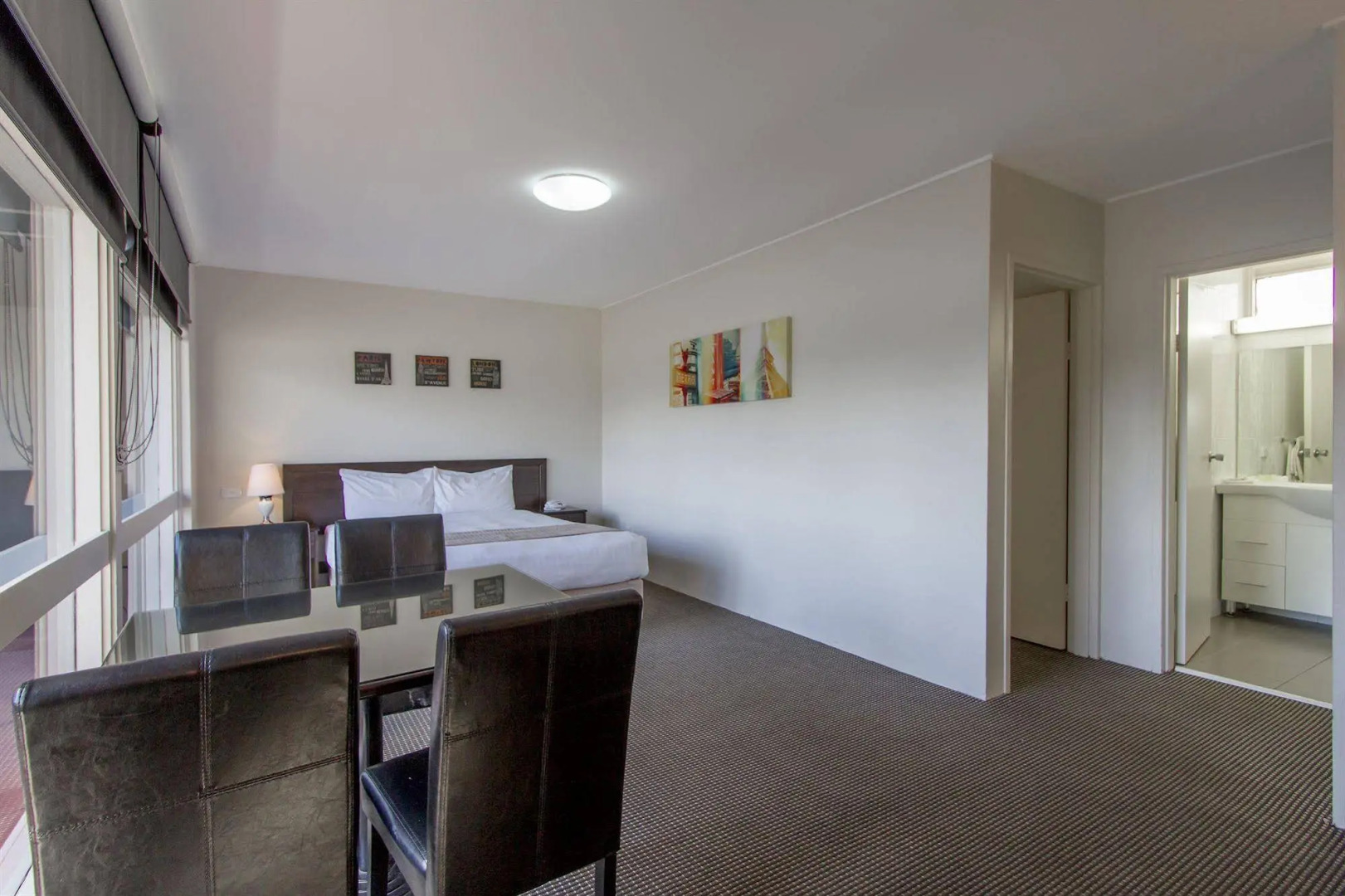 Photo - Sunshine Motor Inn