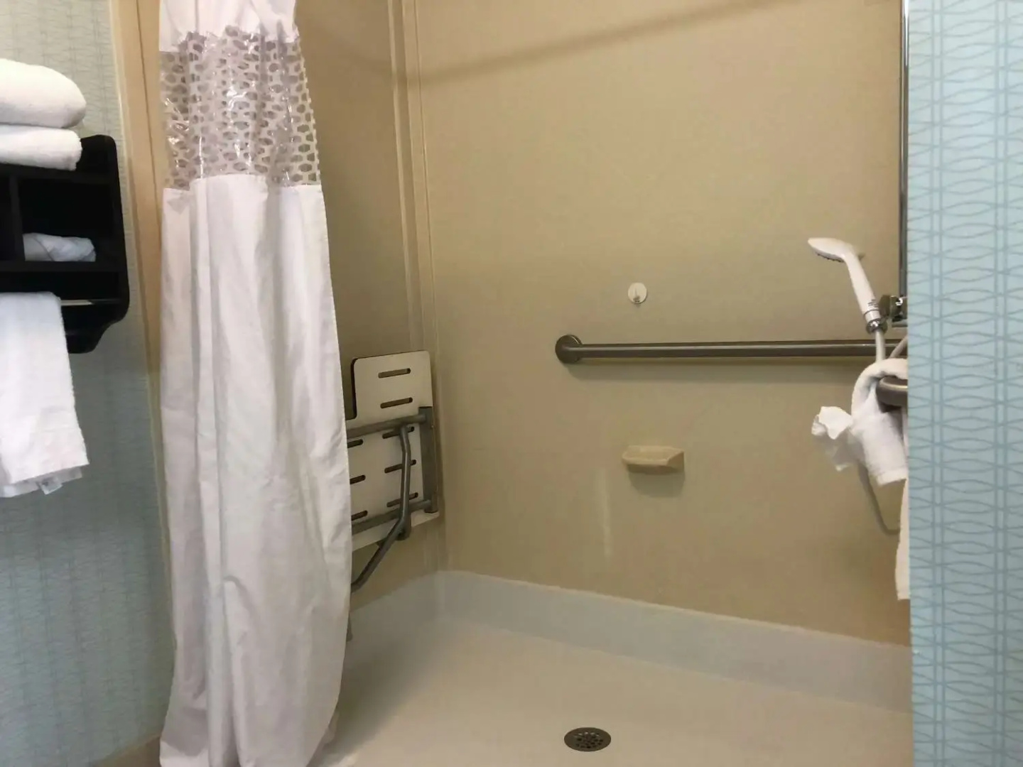 Photo - Hampton Inn & Suites Nashville @ Opryland
