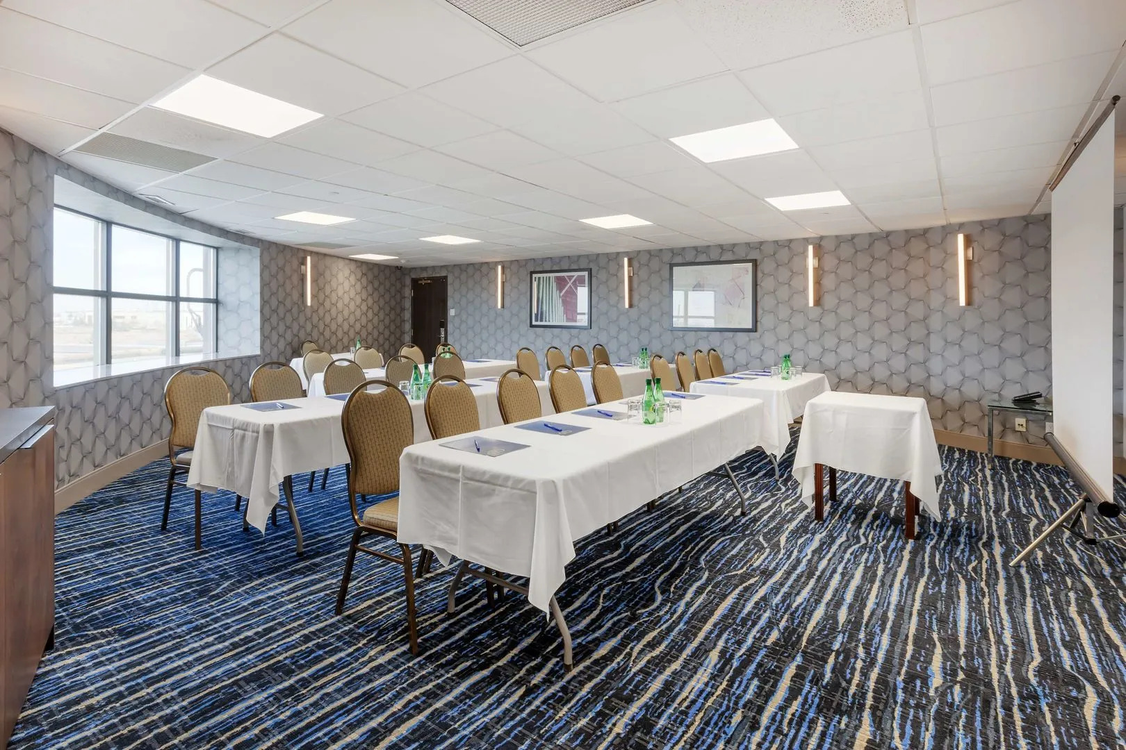 Foto - GLō Best Western Mississauga Corporate Centre