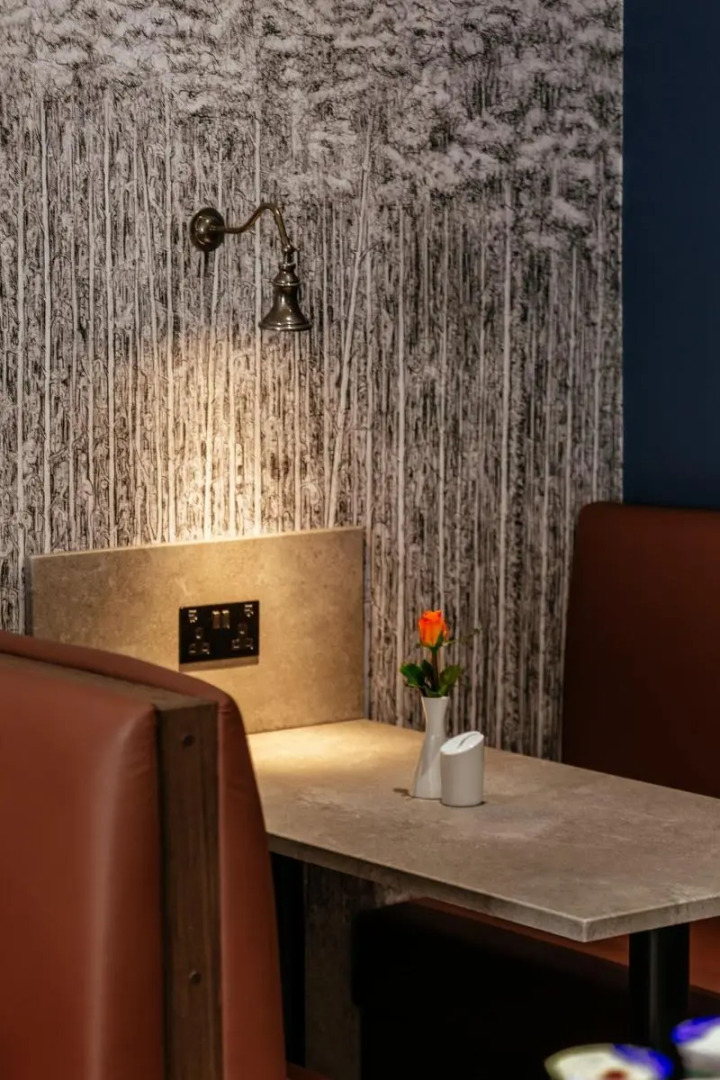 Photo - Oliver Plaza Hotel