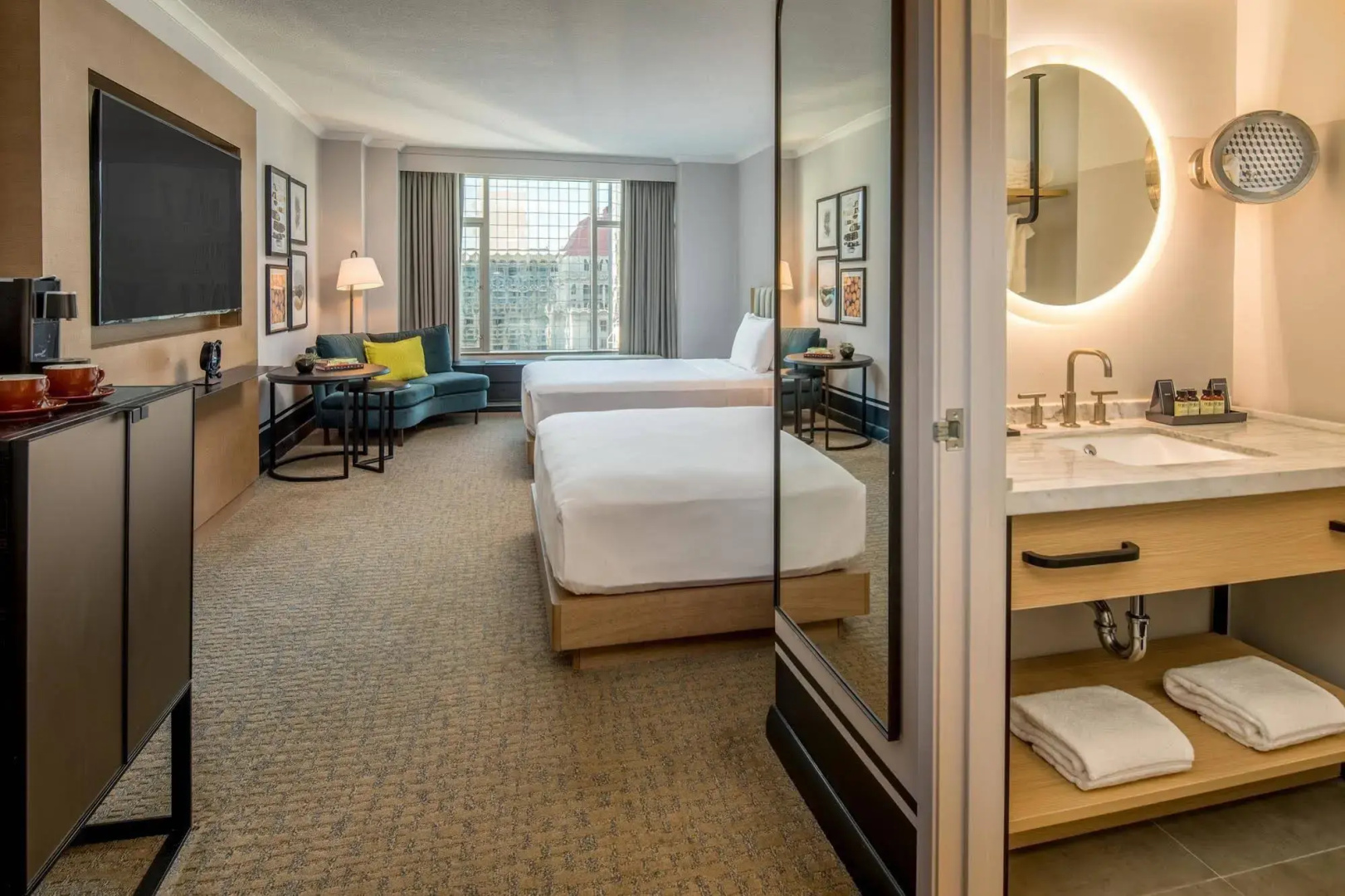 Photo - The Duniway Portland A Hilton Hotel