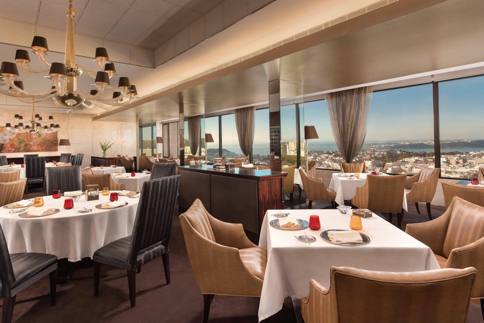 Photo - Sheraton Lisboa Hotel & Spa