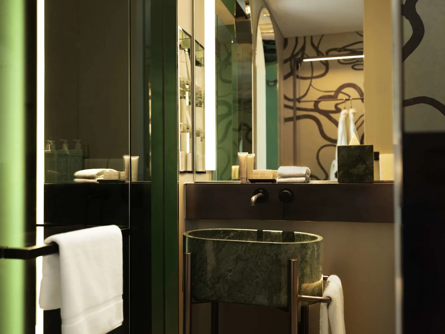 Photo - Mondrian Singapore Duxton