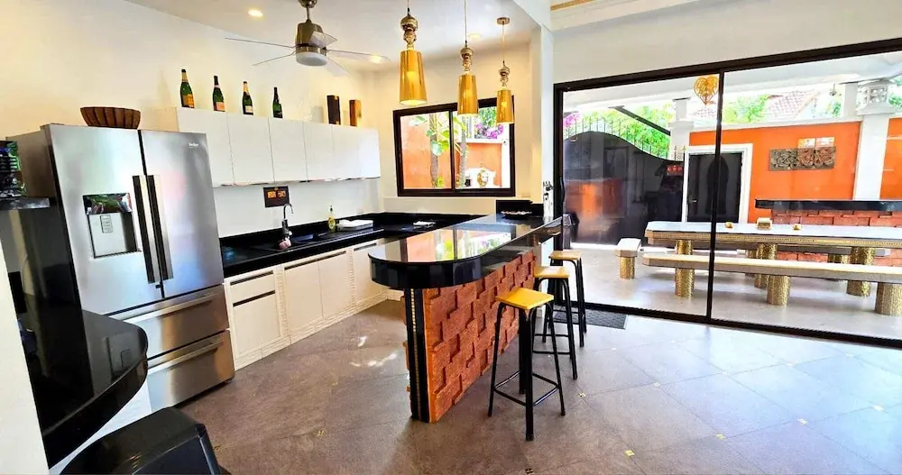 Foto - TUCHELAND Luxury Pool Villa Pattaya Walking Street