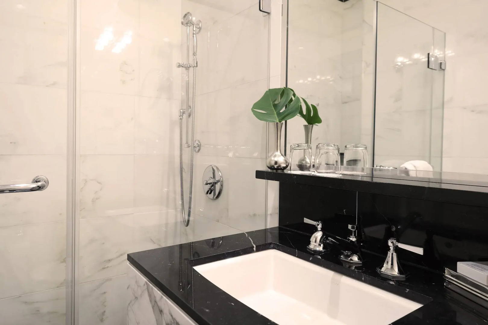 Foto - Iroquois New York Times Square