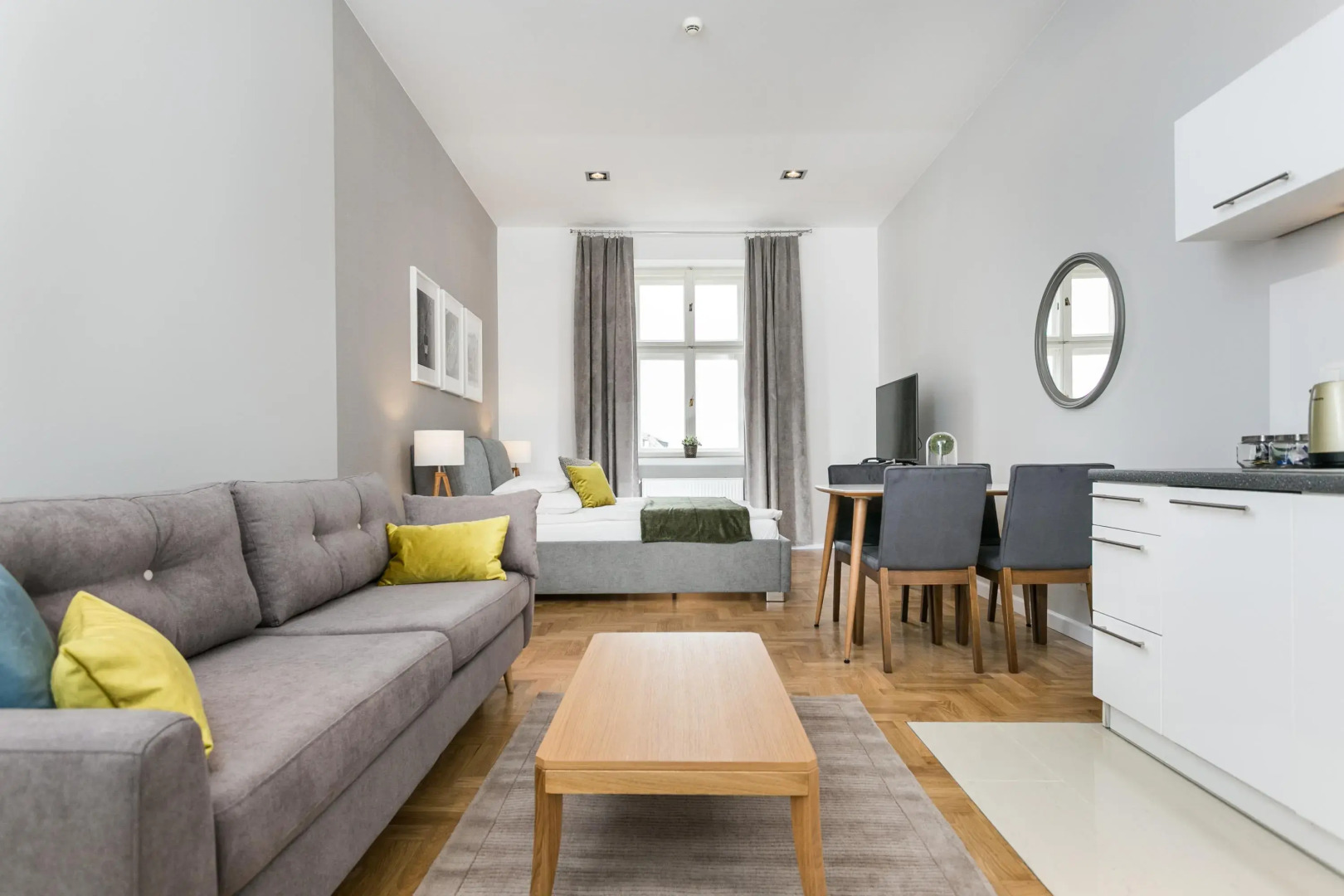 Photo - Venetian House Market Square Aparthotel