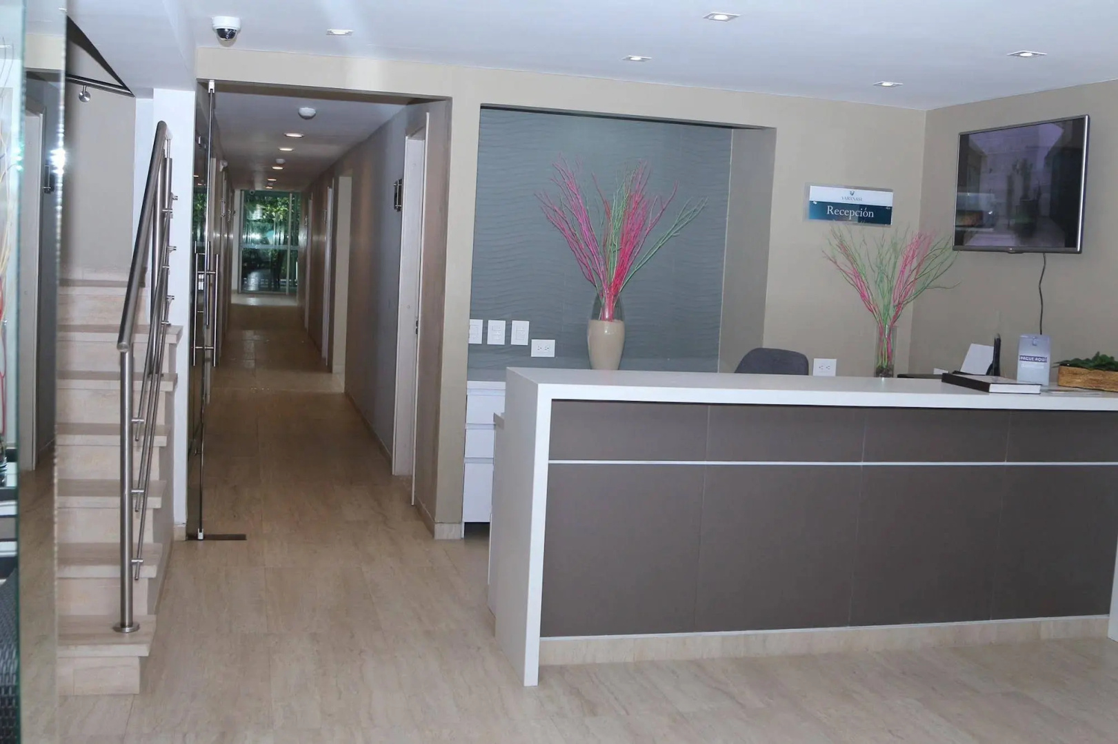 Photo - Varanasi Hotel Boutique Aeropuerto