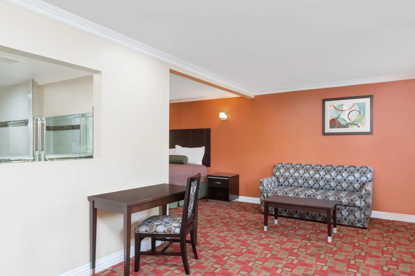 Photo - Travelodge Inn & Suites by Wyndham Bell Los Angeles Area