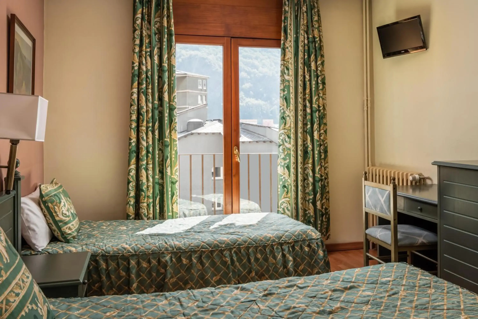 Photo - Hotel Sant Jordi by ALEGRIA