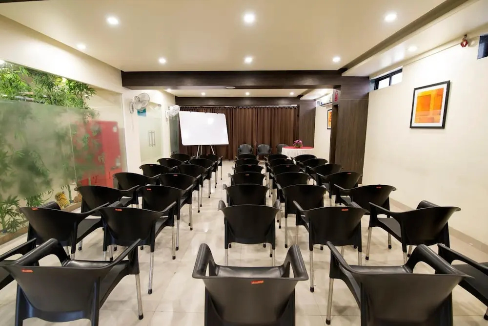 Photo - Hotel Suresh Inn