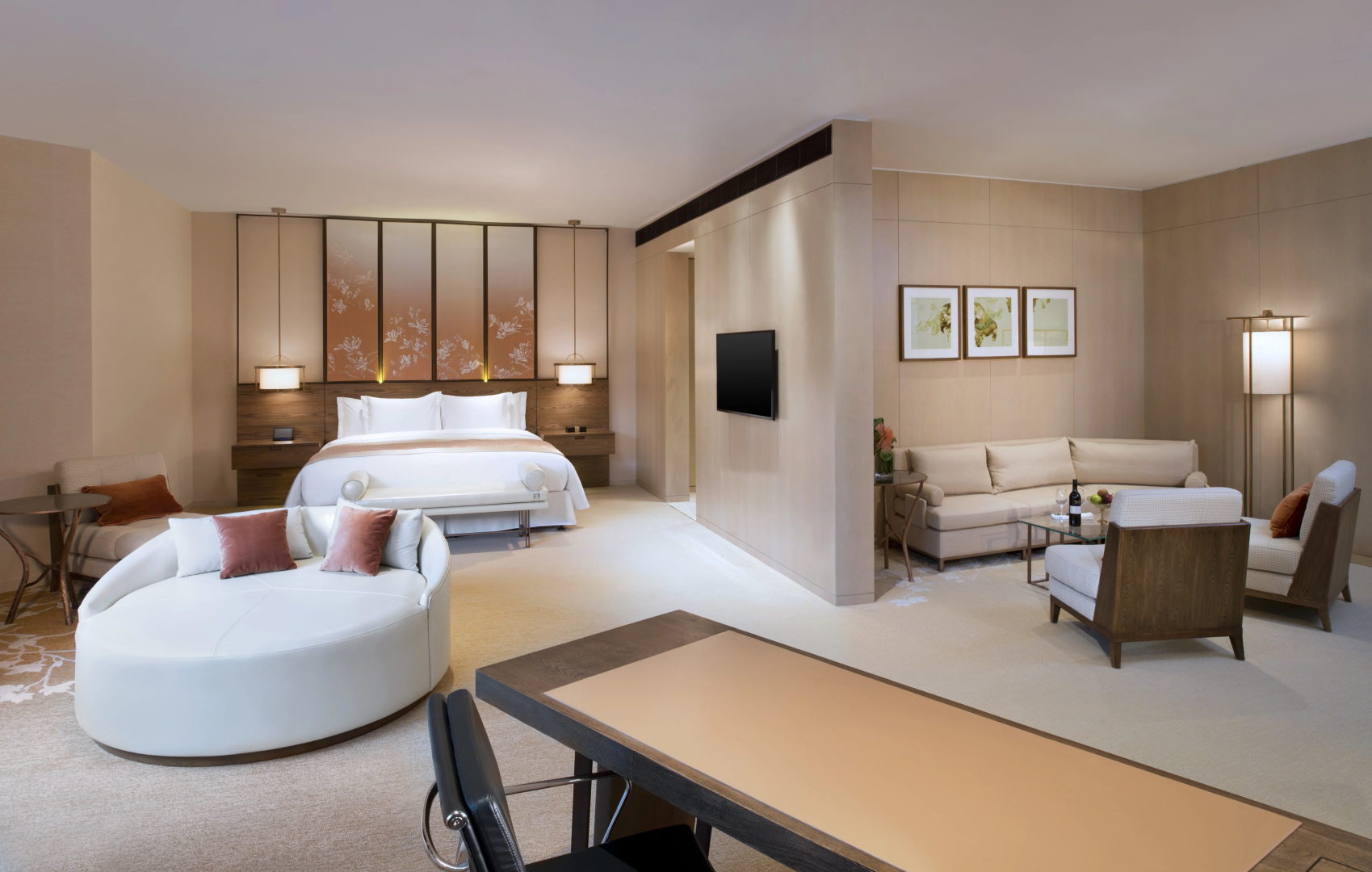 Photo - HUALUXE Shanghai Twelve at Hengshan by IHG