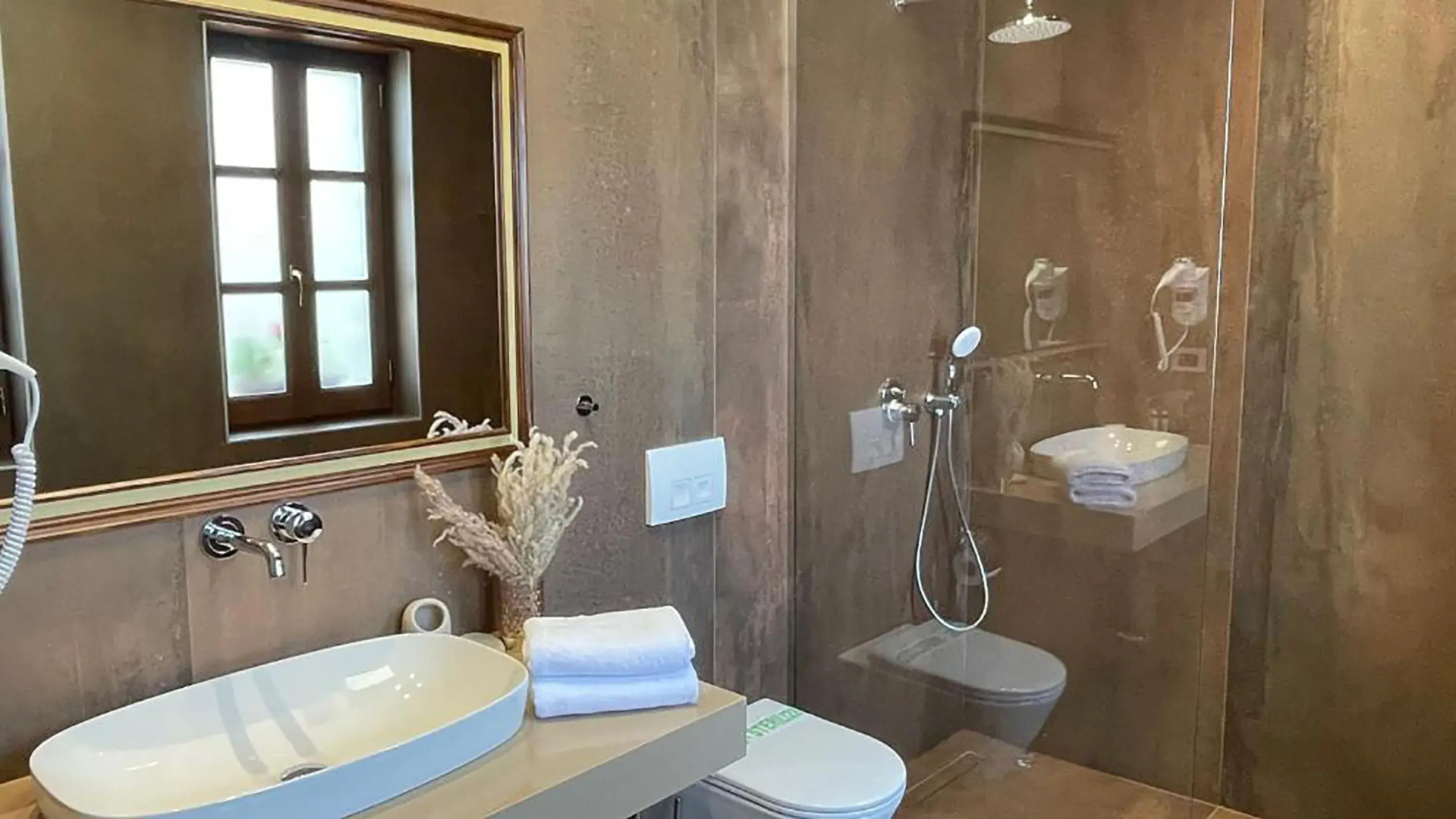 Photo - KERCULLA Resort