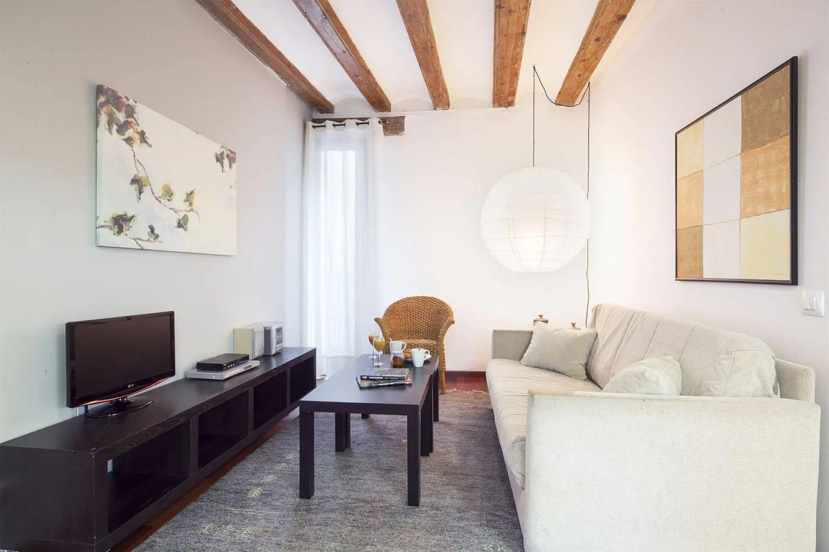 Photo - Inside Barcelona Apartments Esparteria