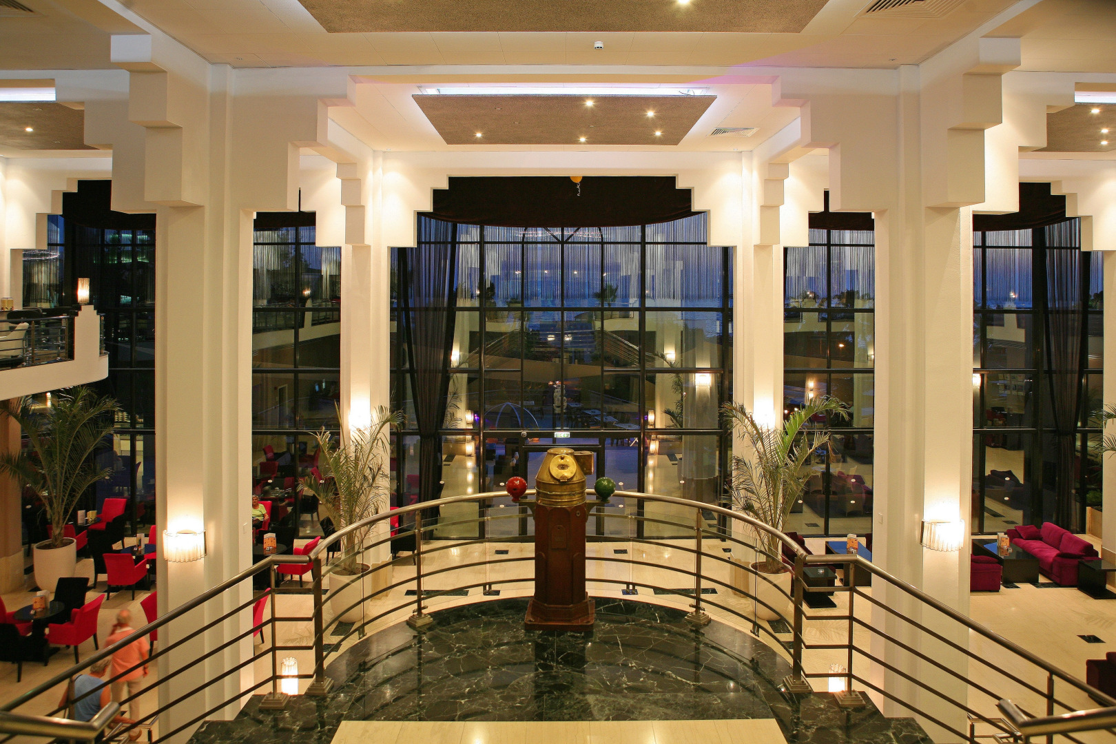 Photo - St George Beach Hotel & Spa Resort