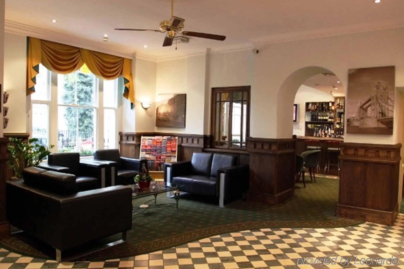 Photo - Mercure London Hyde Park Hotel