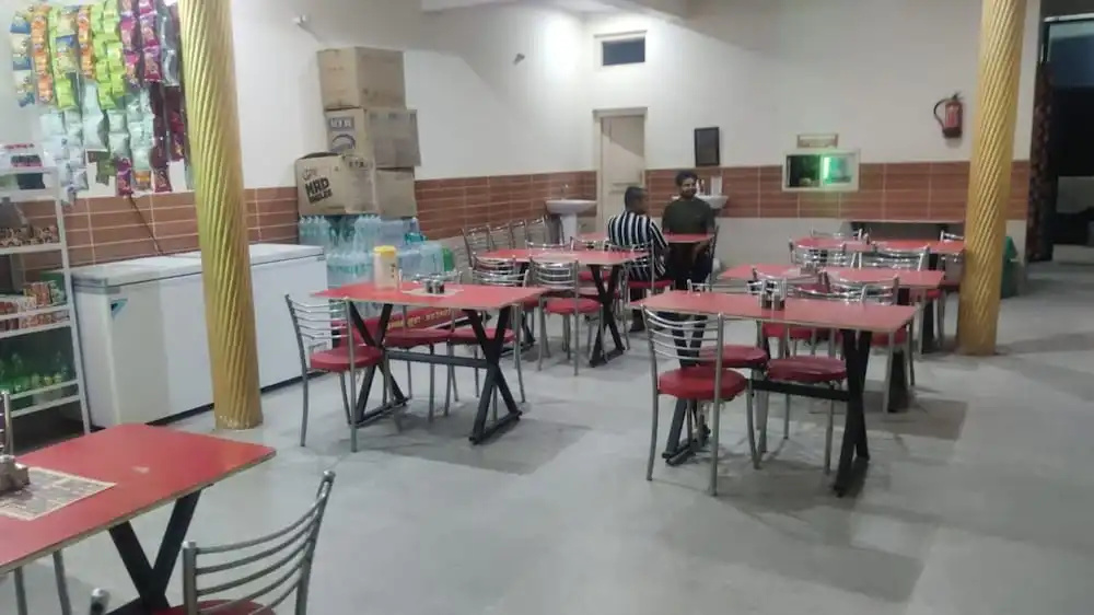 Hotel Kamal Ganga & Restaurant