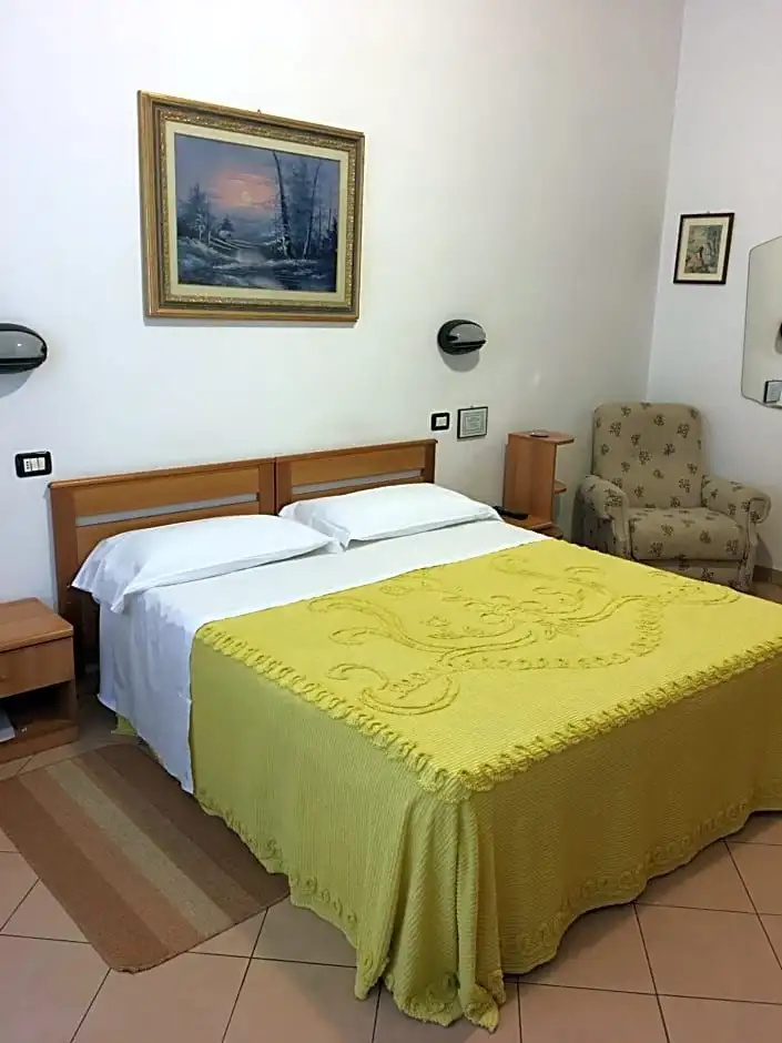 Photo - Hotel Dora