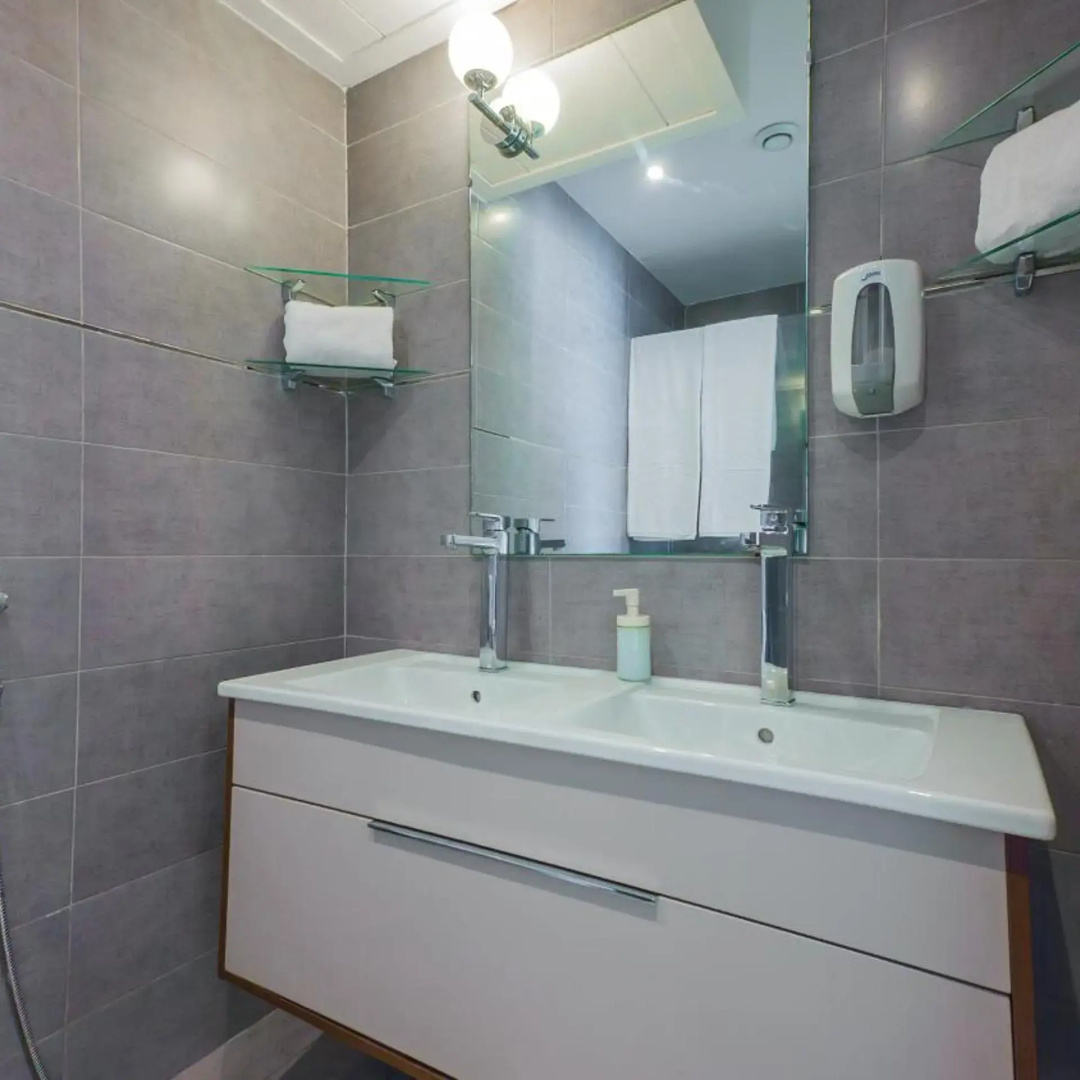 Photo - RENT-INN Suites Hotel