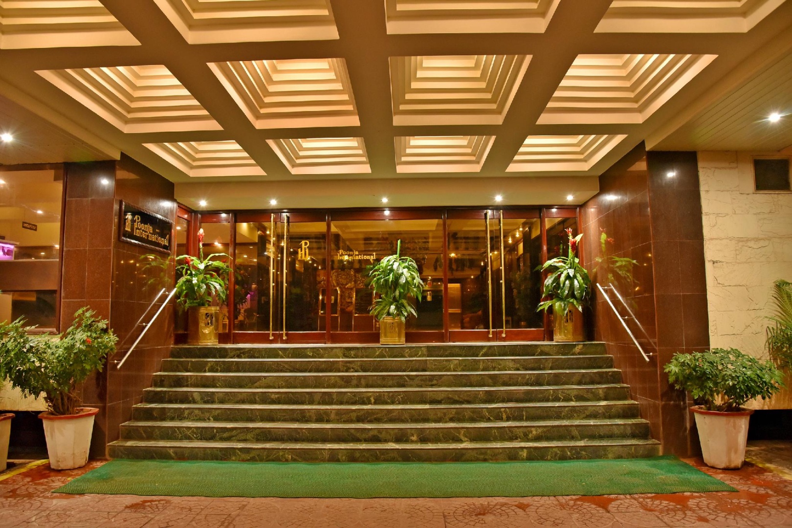 Hotel Poonja International