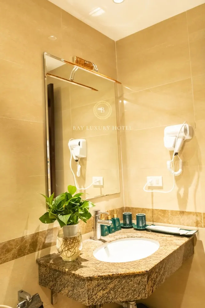 Photo - Bay Luxury Hotel & Spa - 9 Nguyen Truong To