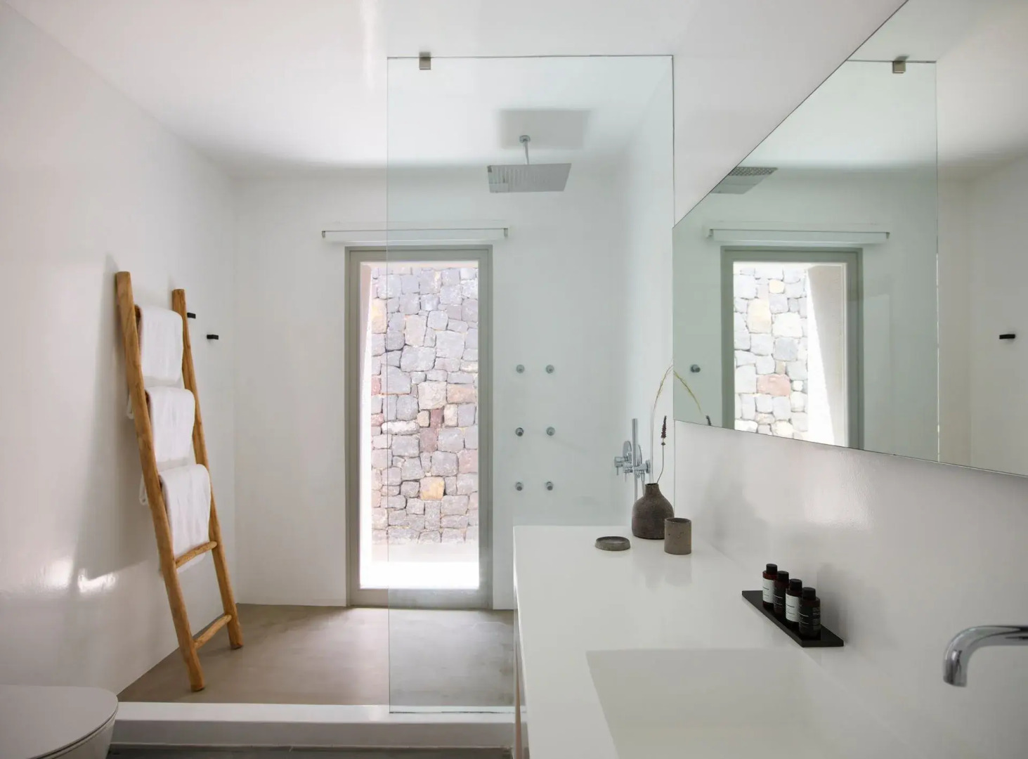 Photo - Melidonia Suites