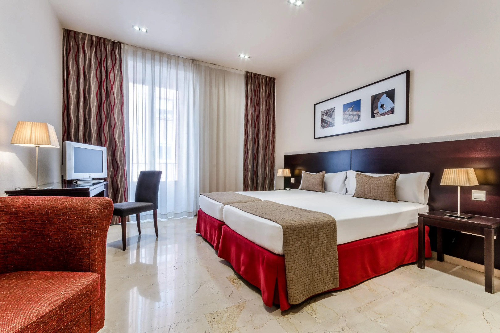 Photo - Hotel Exe Suites 33