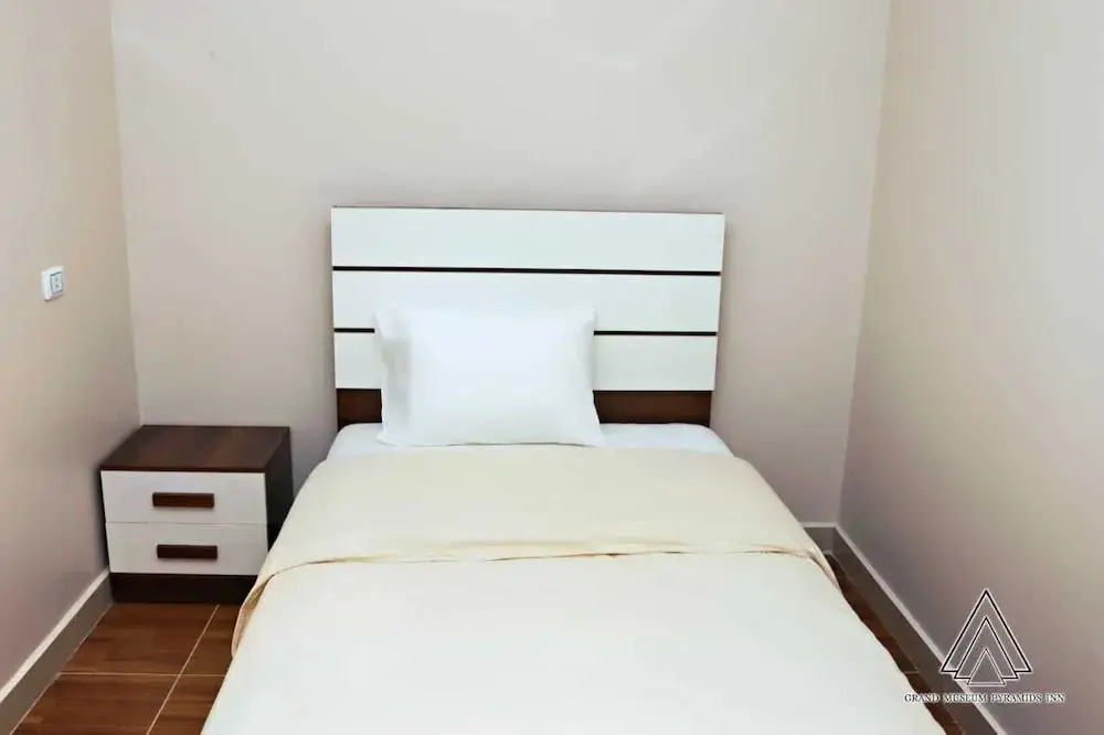 Foto - Luca Pyramids Inn