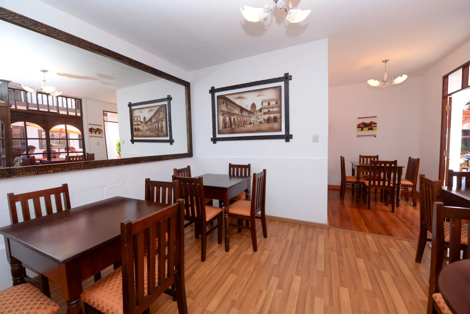 Foto - Yabar Hotel Plaza