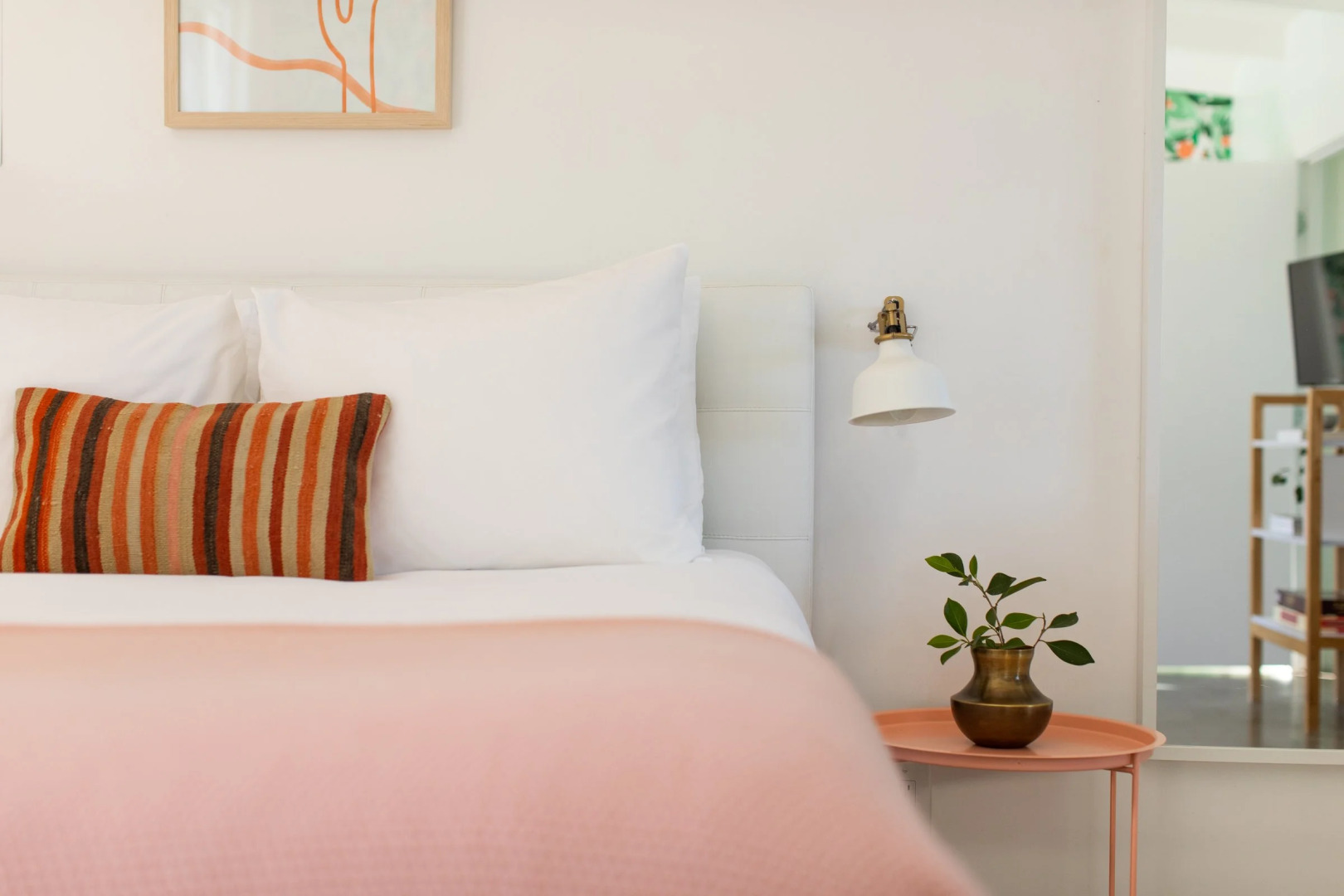 Foto - The Wesley by AvantStay Mid-Century Modern Oasis with Pool