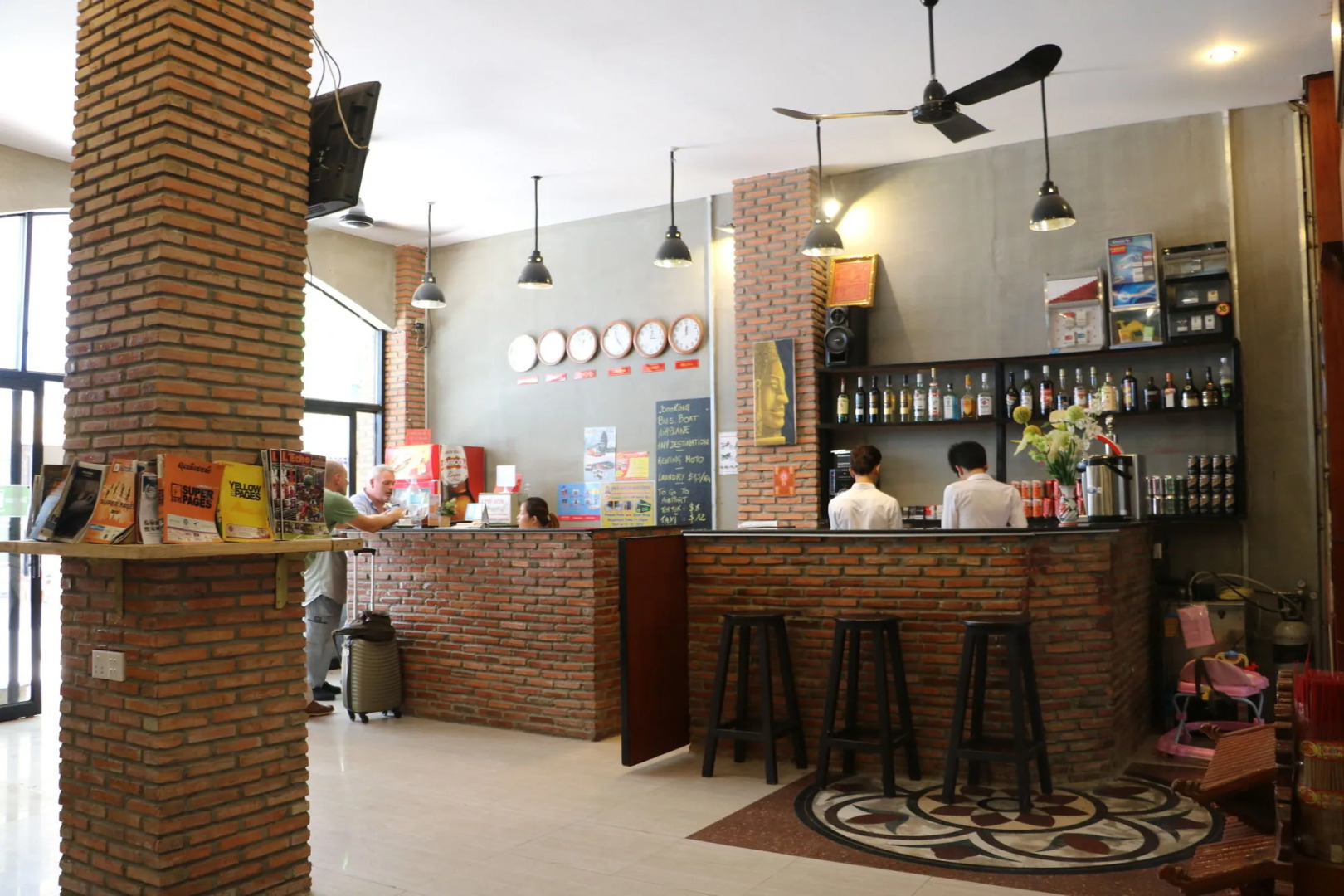 Photo - Best Central Point Hotel