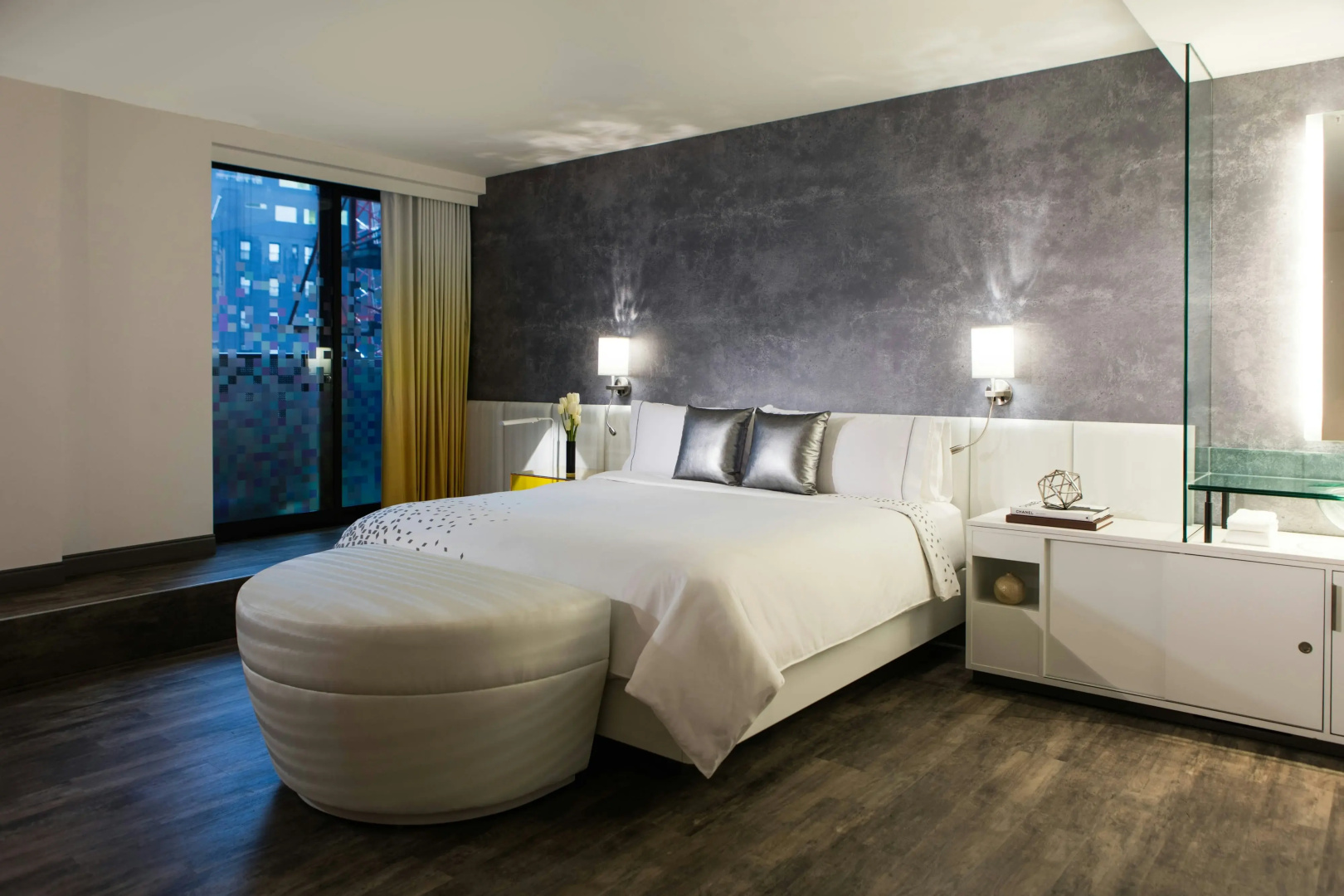 Photo - Renaissance New York Times Square Hotel by Marriott