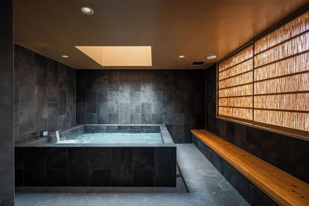 Photo - yugen kyoto shijo