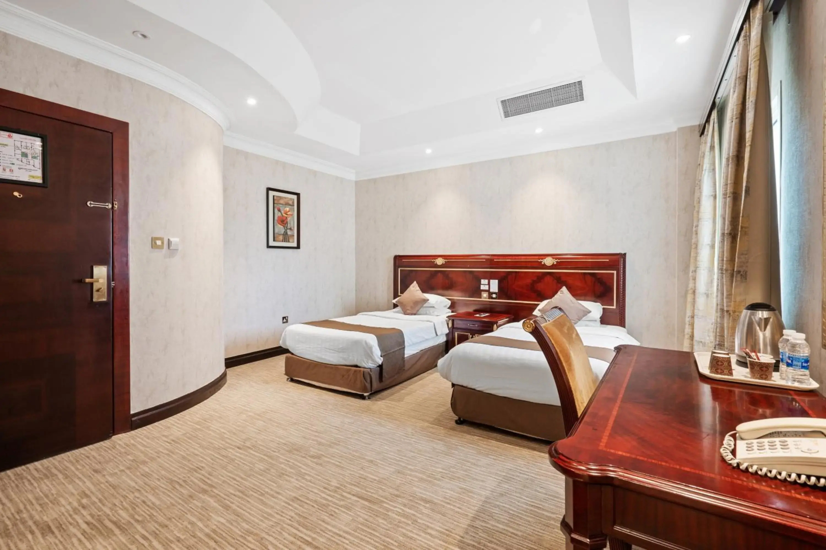 Photo - Chairmen Hotel