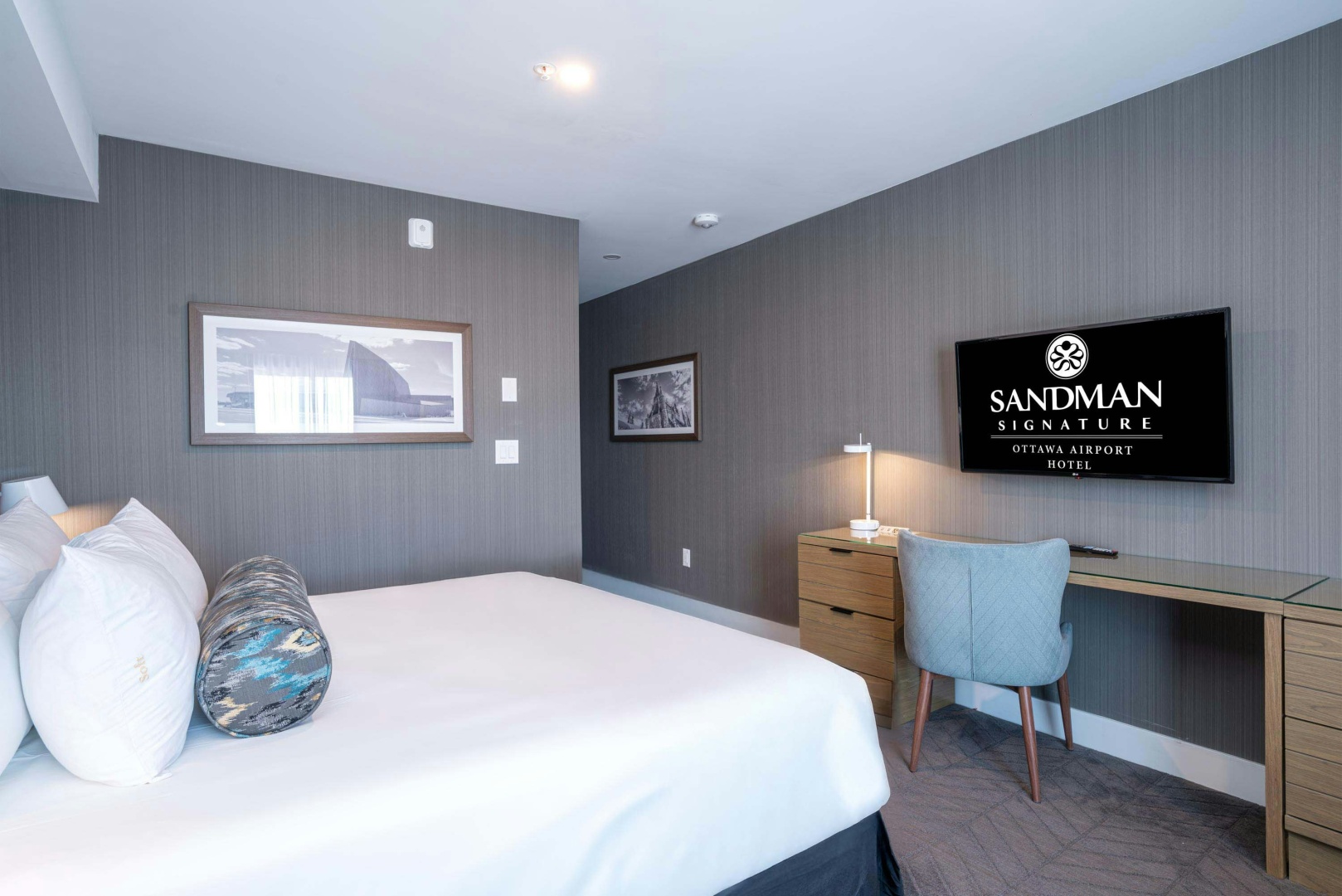 Photo - Sandman Signature Ottawa Airport Hotel