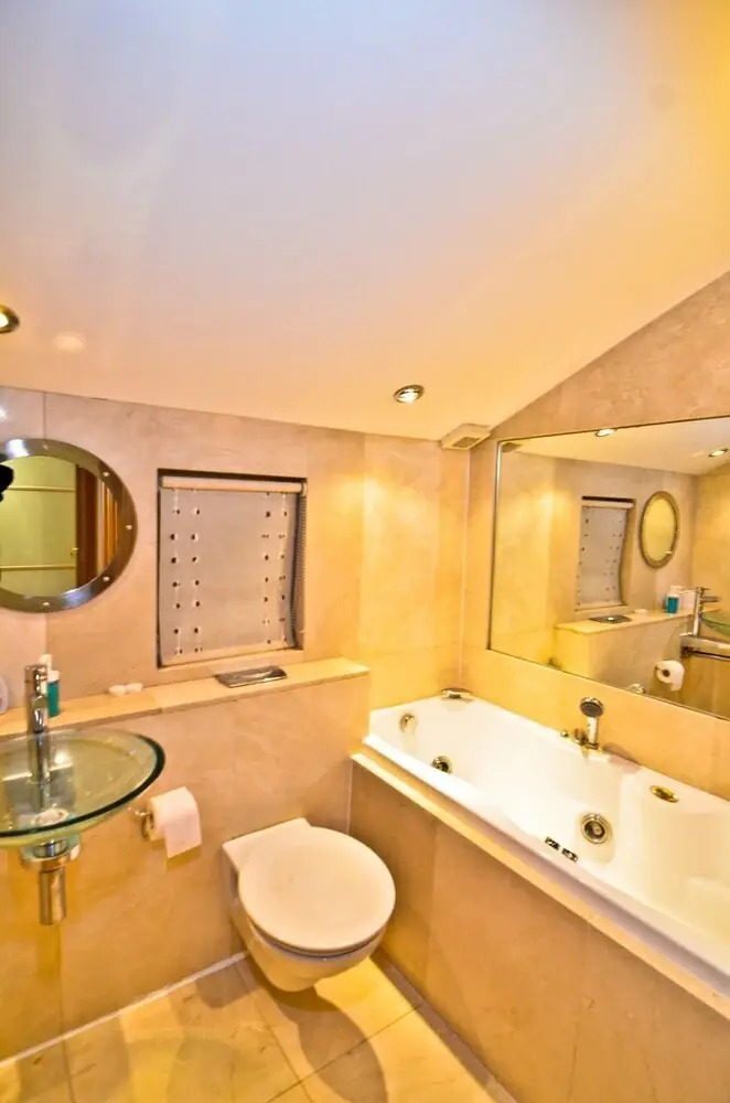 Photo - Thames View House Surrey Quays