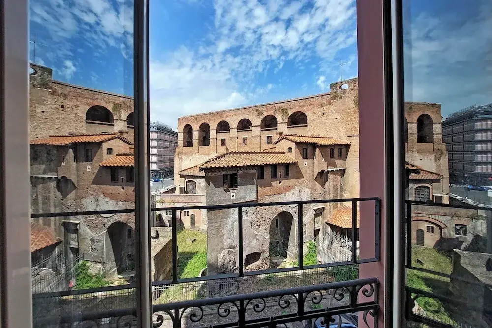 Photo - Romulus Rooms by Hostand