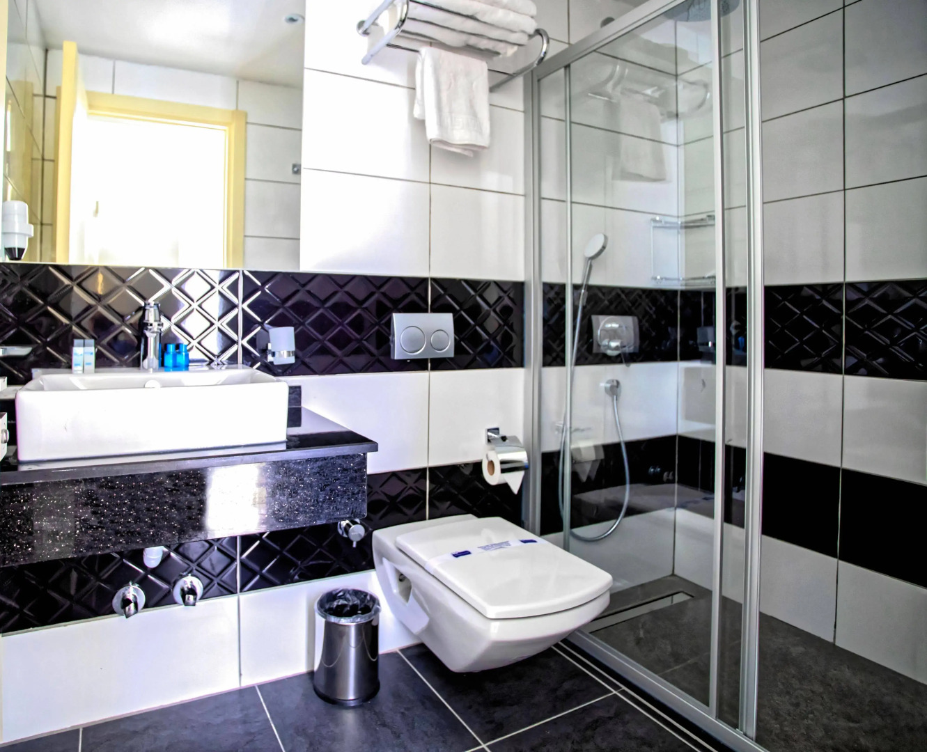 Photo - Club Shark Hotel