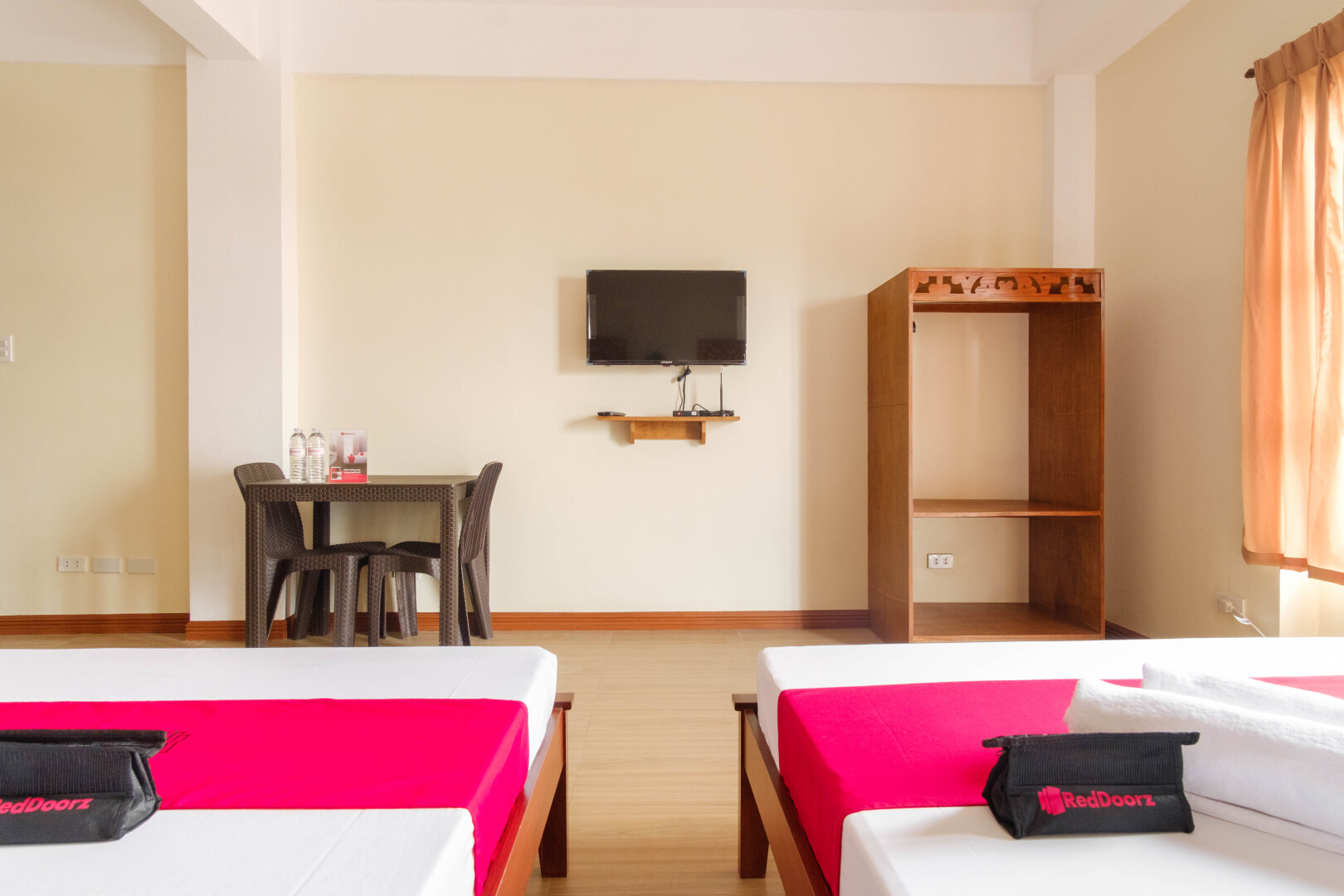 Photo - RedDoorz Plus near Johnson and Johnson Paranaque