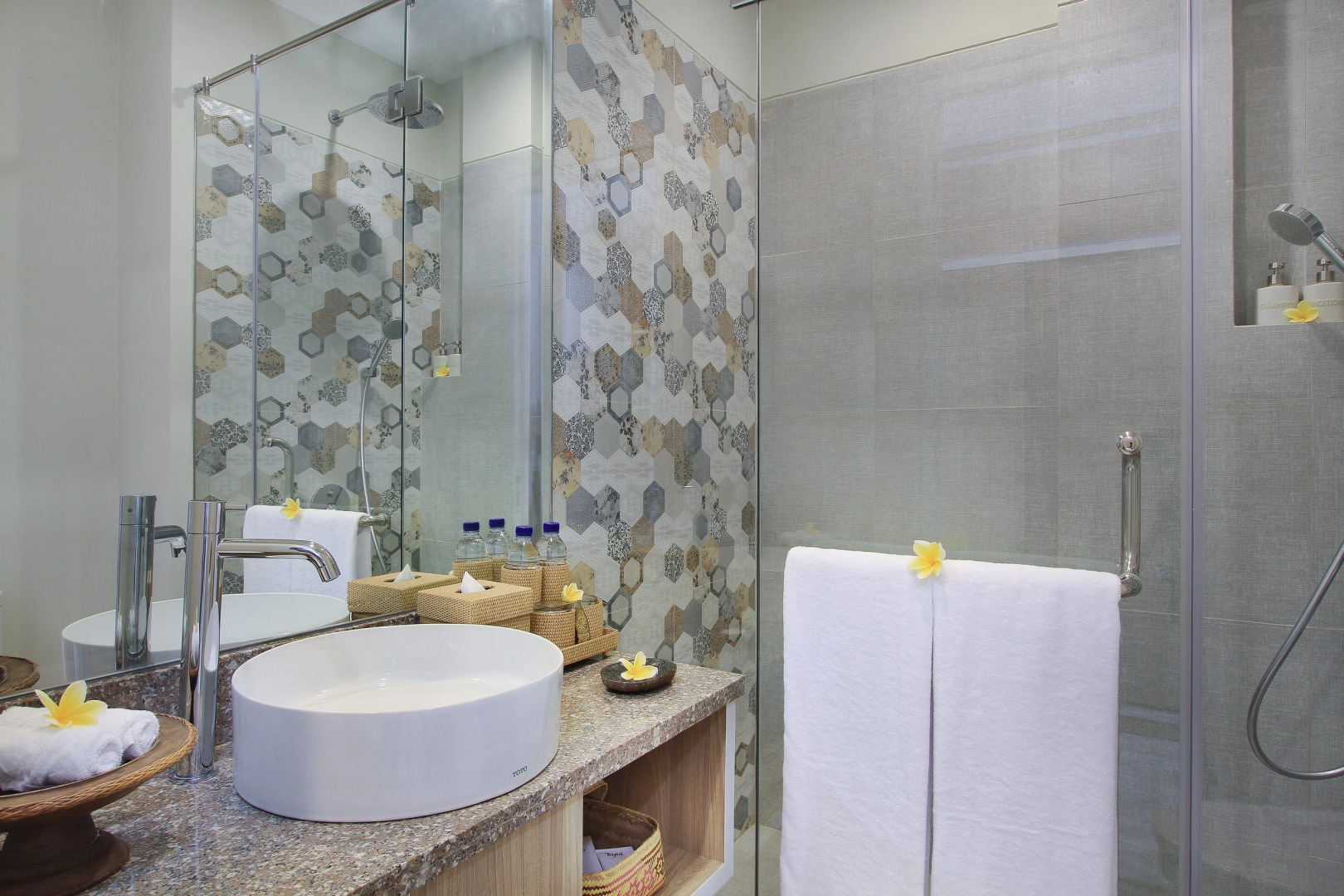 Foto - Tapa Tepi Kali Canggu