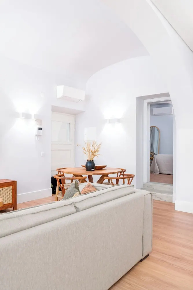 Photo - Limehome Evora Rua de Machede 61