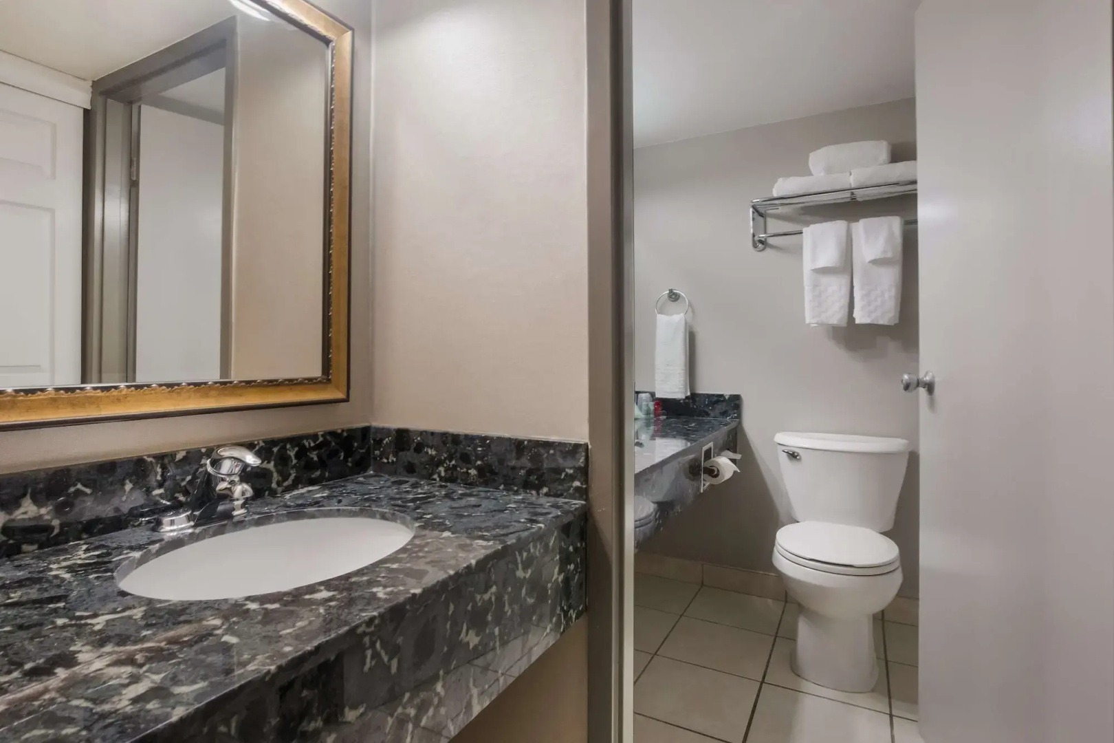 Photo - Best Western St Catharines Hotel & Conference Centre