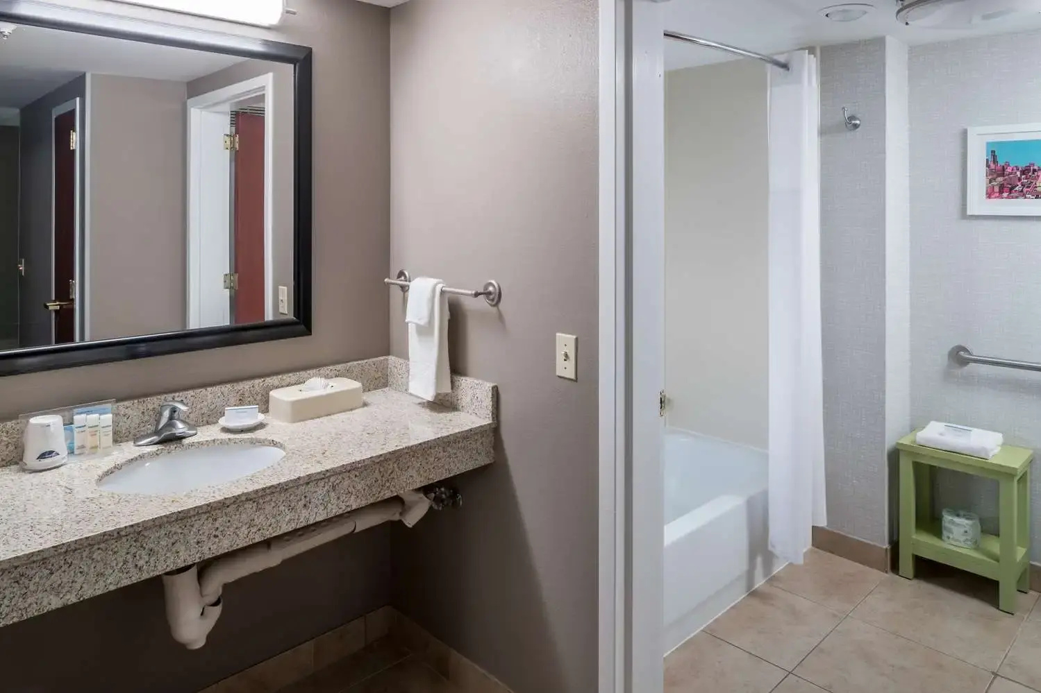 Photo - Hampton Inn & Suites Chicago-North Shore/Skokie