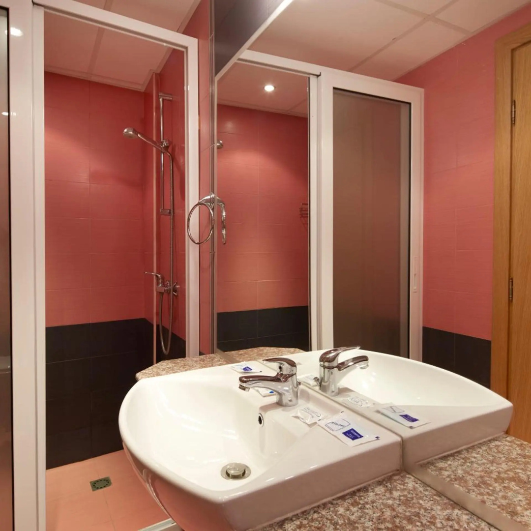 Photo - Seabreeze Hotel