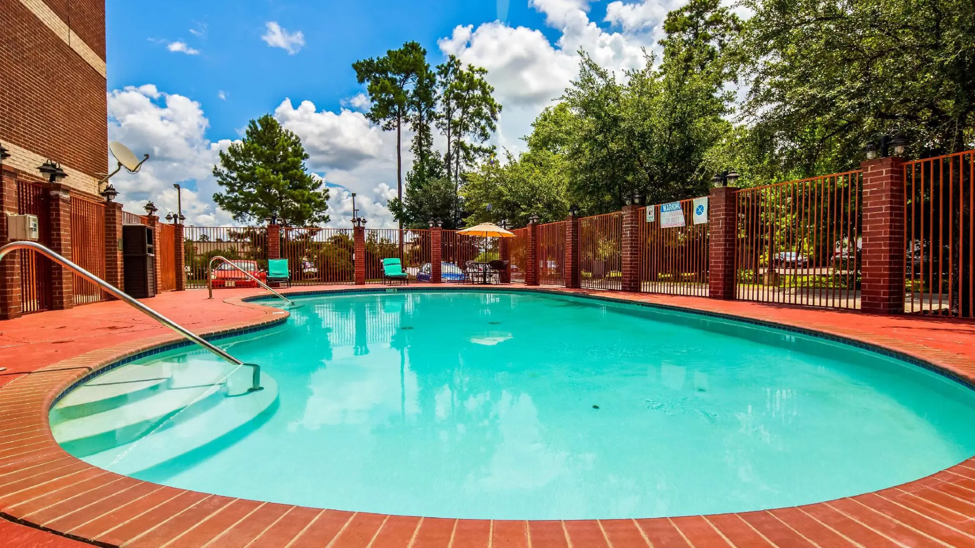 Foto - Best Western Plus The Woodlands