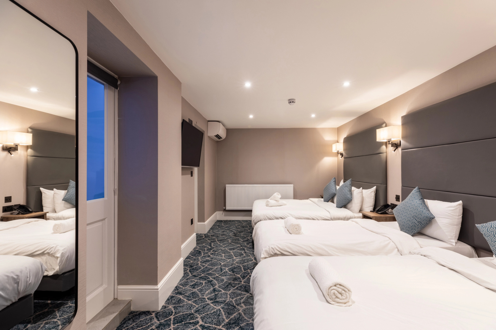 Photo - The J Hyde Park Hotel