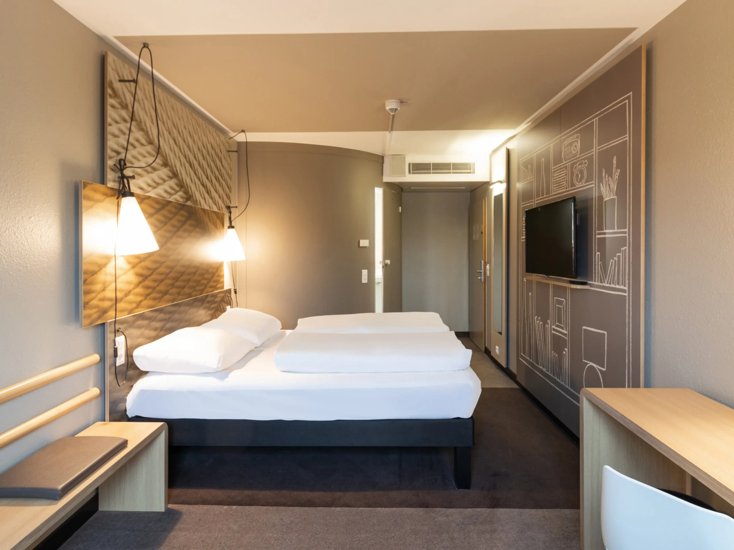 Foto - B&B HOTEL Wuppertal-City